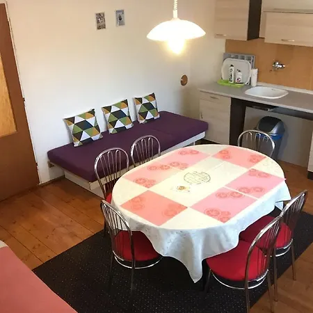 Gospodarstwo wiejskie Chalupa U Dionyza Rejdová