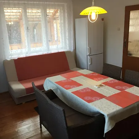 Gospodarstwo wiejskie Chalupa U Dionyza Rejdová